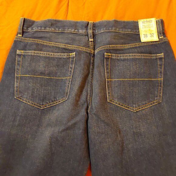Urban Pipeline Relaxed Straight jeans. 36x32 - Picture 5 of 8